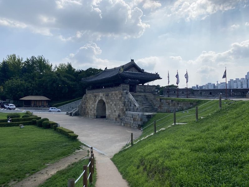 suwon-hwaseong-fortress-02